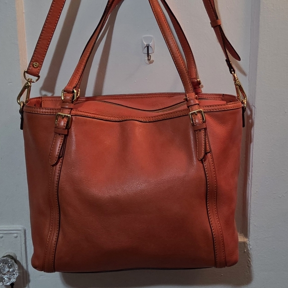 Low Start MCM ORANGE 2WAY SHOULDER BAG GREAT USED CONDITION - Picture 9 of 13